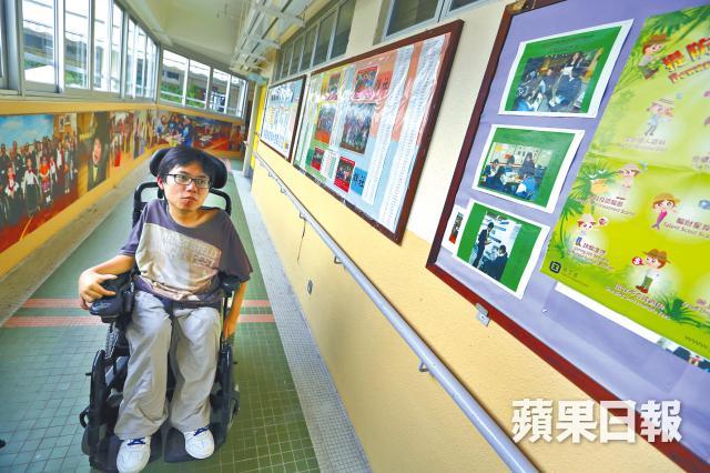 image - 獲獎學金 回饋社會 輪椅青年研無障礙食肆App