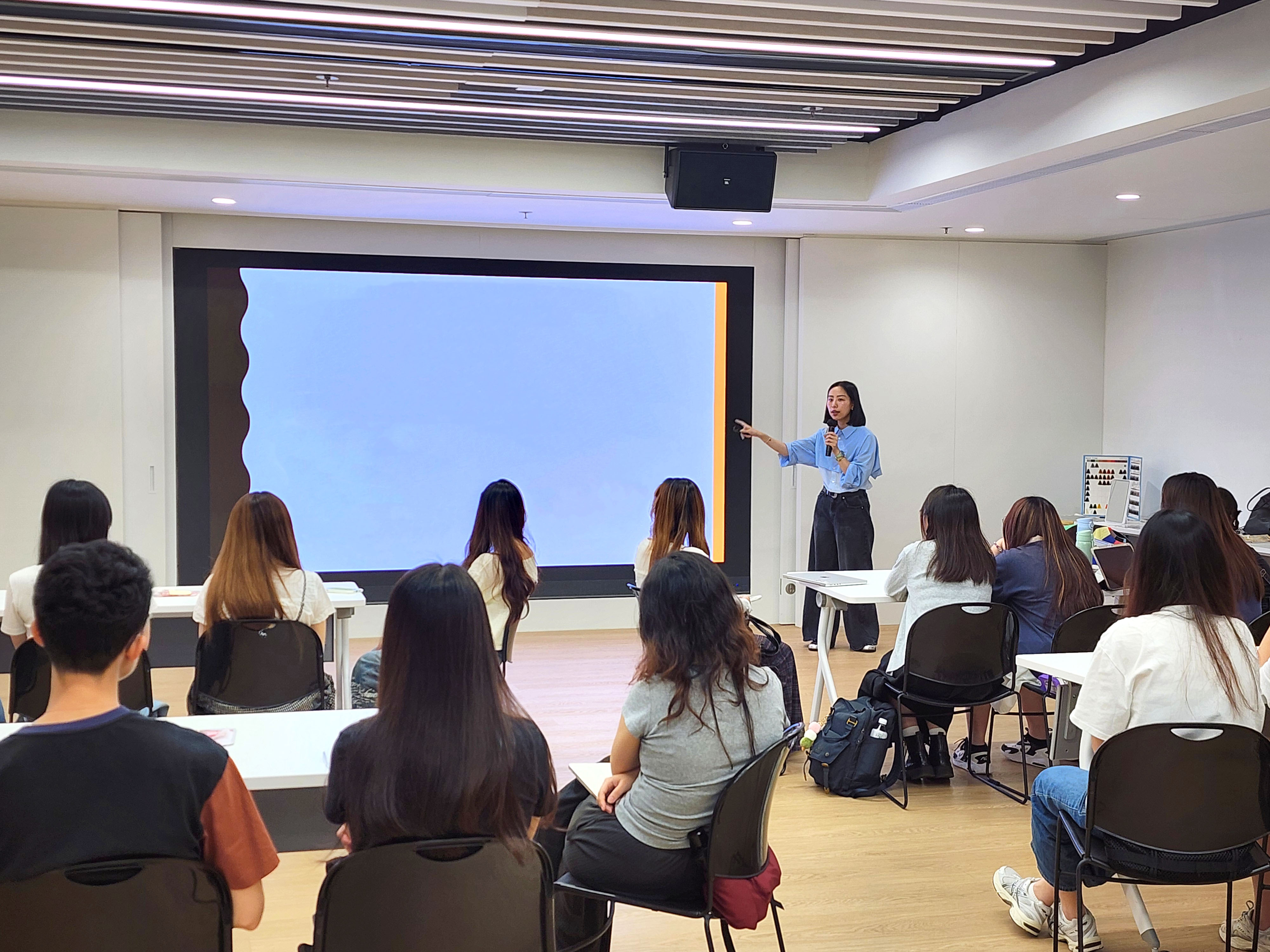 Personal Colour & Styling Workshop (Sem2)