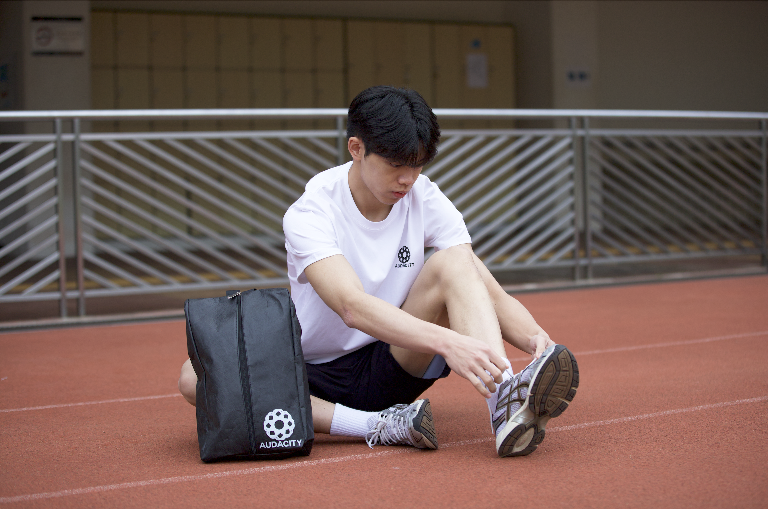 Model photo 4