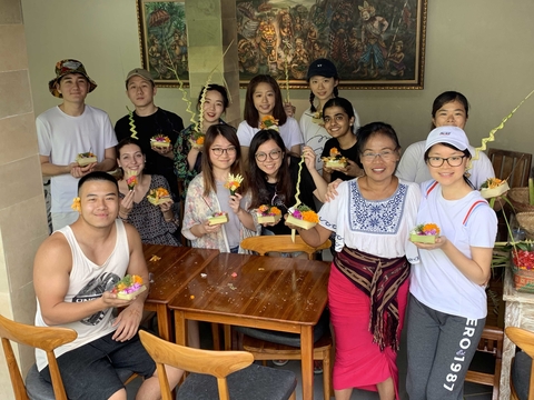 Service Trip in Bali - volunteer group photo