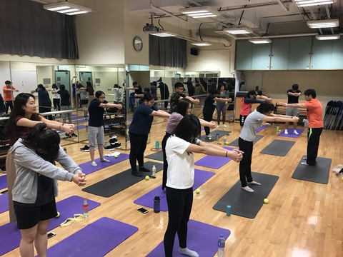 Image of 【Empowering Inclusive Sports】Relaxing Stretching Workout Class 【看不見的活力】 輕鬆自在伸展運動